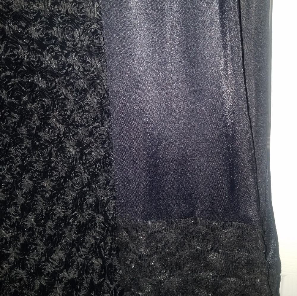 Evening Gown - Picture 5 of 5